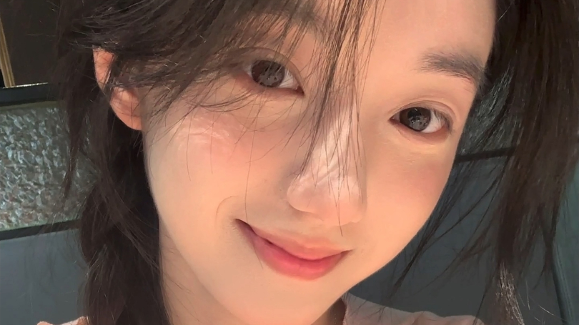 青海：强降雨致多条道路中断 交通部门全力抢通保畅